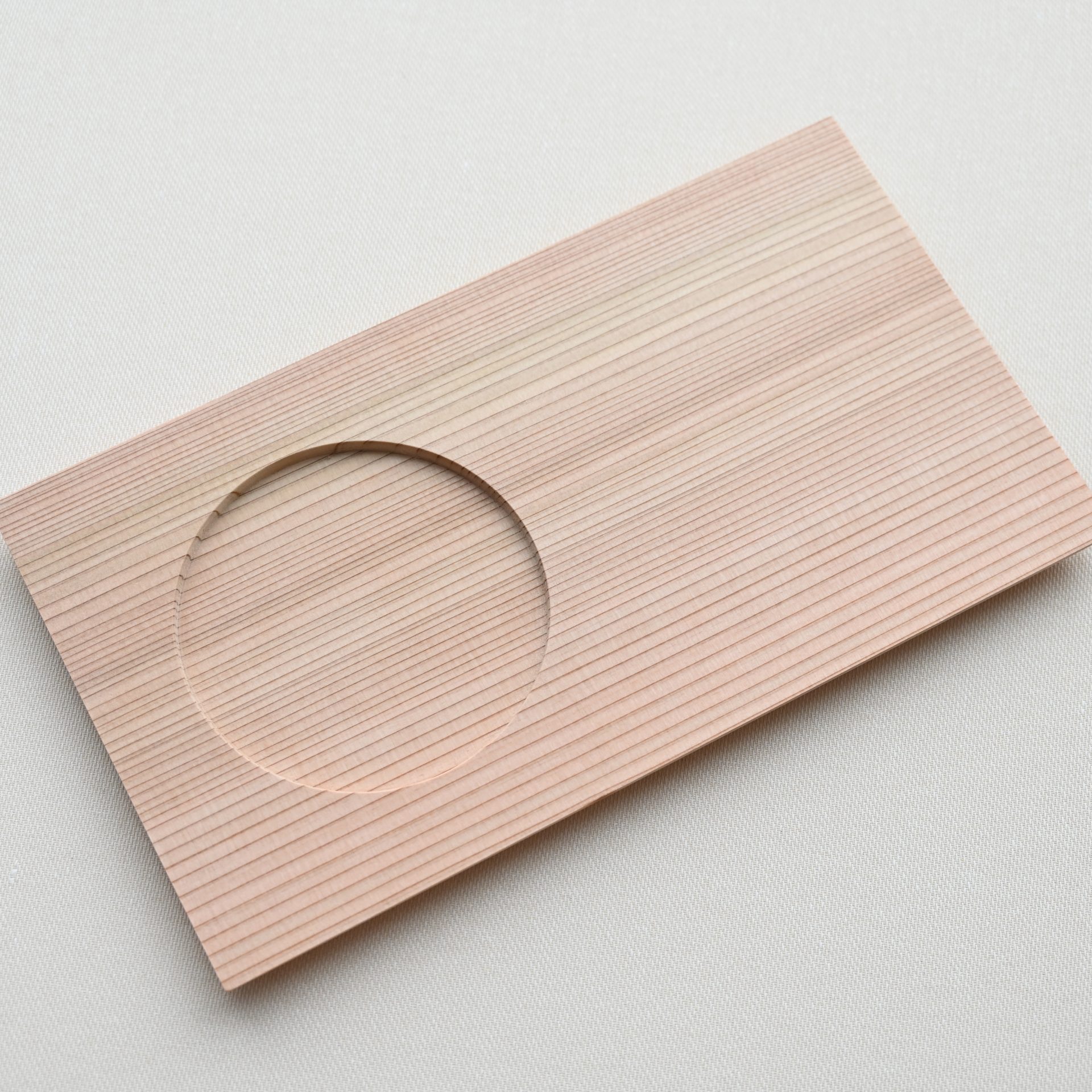 吉野杉のカフェトレイ